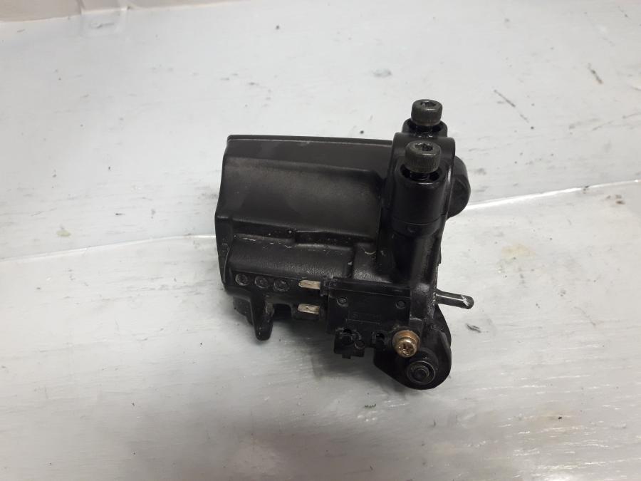 Baksidan på Bromshuvudcylinder från en Yamaha FZ-6 -2004 motorcykel.