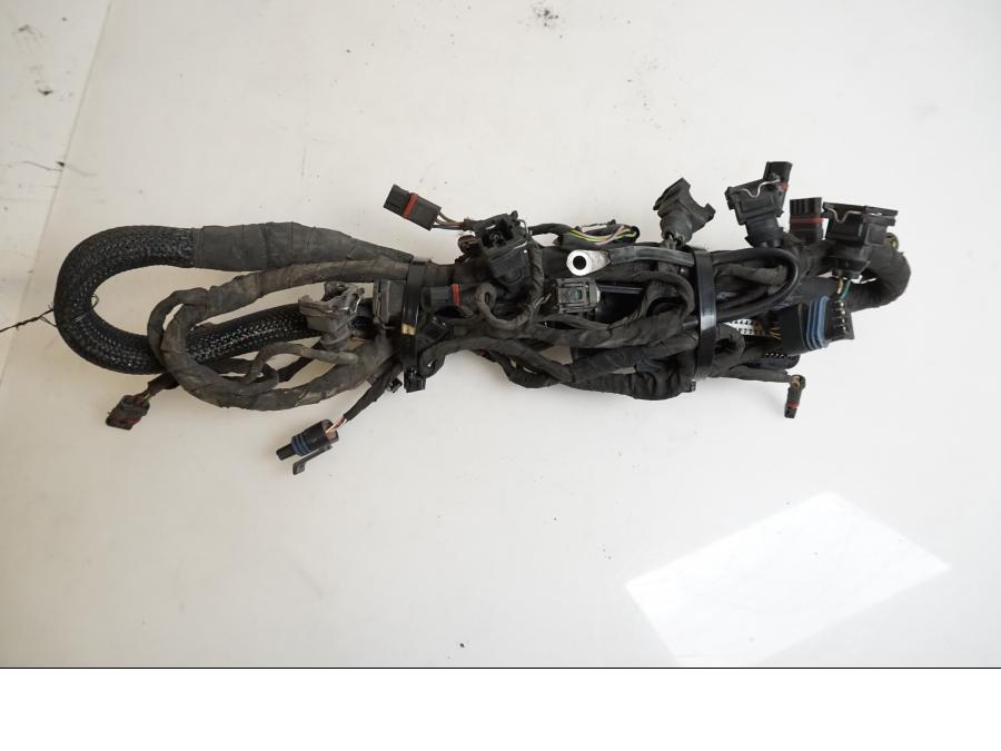 Baksidan pÄ Kabelstam frÄn en BMW K 1200 S -2007 motorcykel.