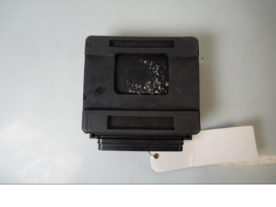 Baksidan på CDI / ECU från en Suzuki VZ 1600 -2005 motorcykel.