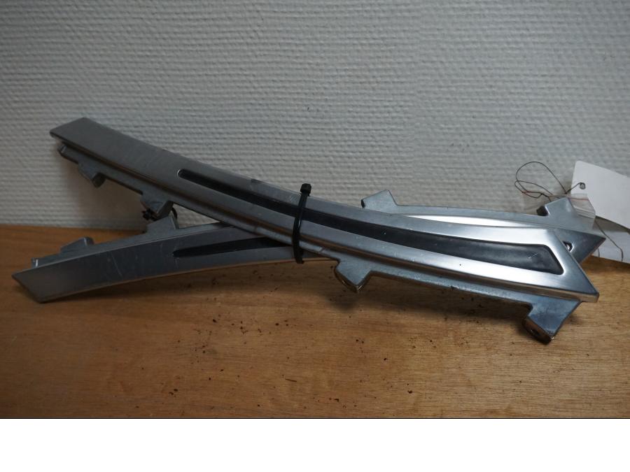 Framsidan på Sadelplast från en Yamaha XV 400 -1983 motorcykel.