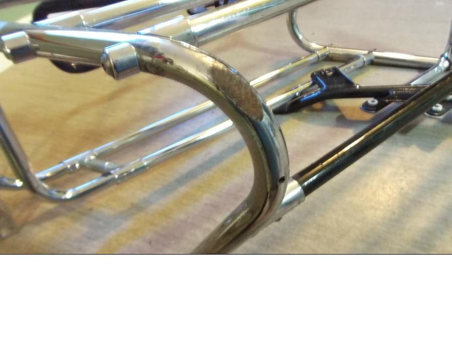 Extrabild2 på Sidoväskhållare från en H-D Touring Ultra Classic FLHTCU/I -2009 motorcykel.