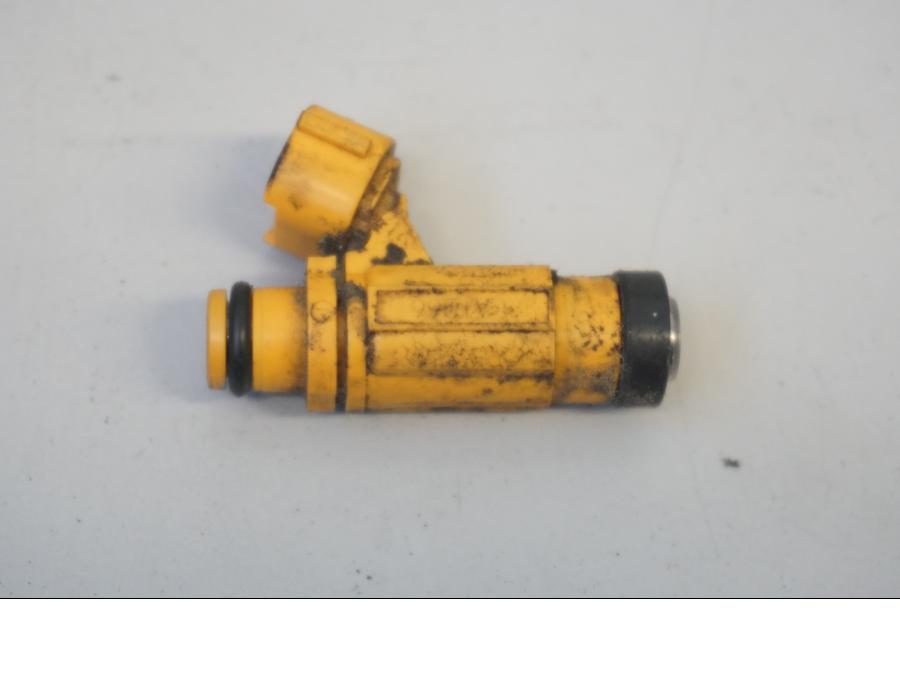 Framsidan på Spridare från en Suzuki SFV 650 A Gladius -2012 motorcykel.