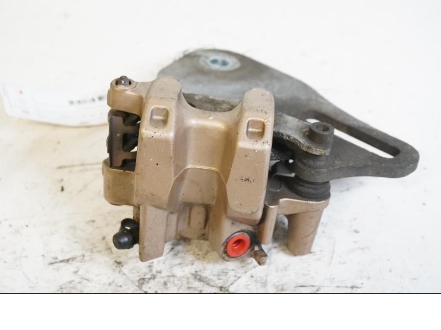 Höger sida på Bromsok från en Honda CBR 125 R -2004 motorcykel.