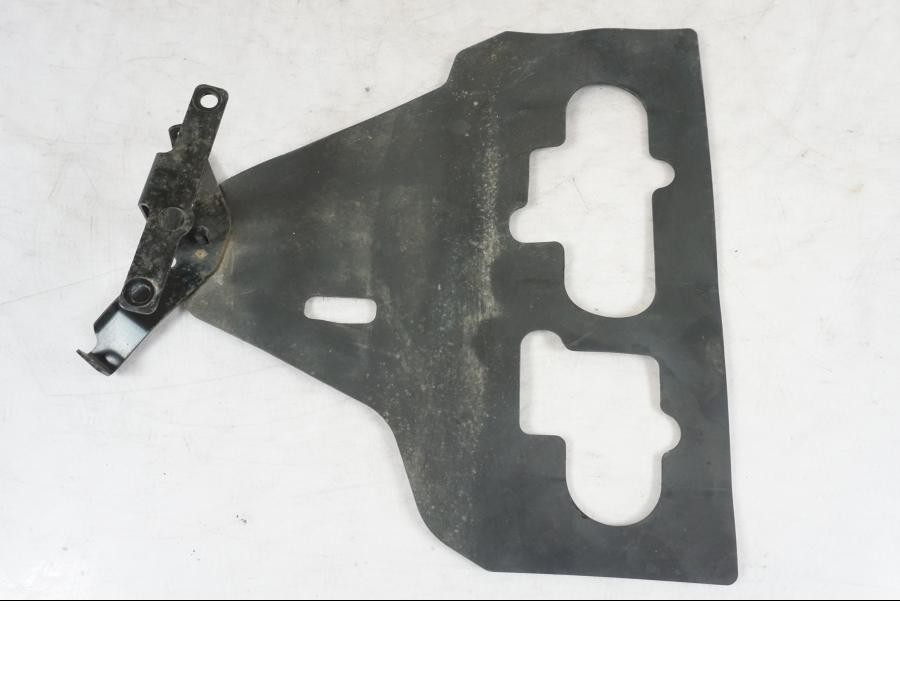 Höger sida på Värmeskydd från en Triumph Tiger 1200 -2018 motorcykel.