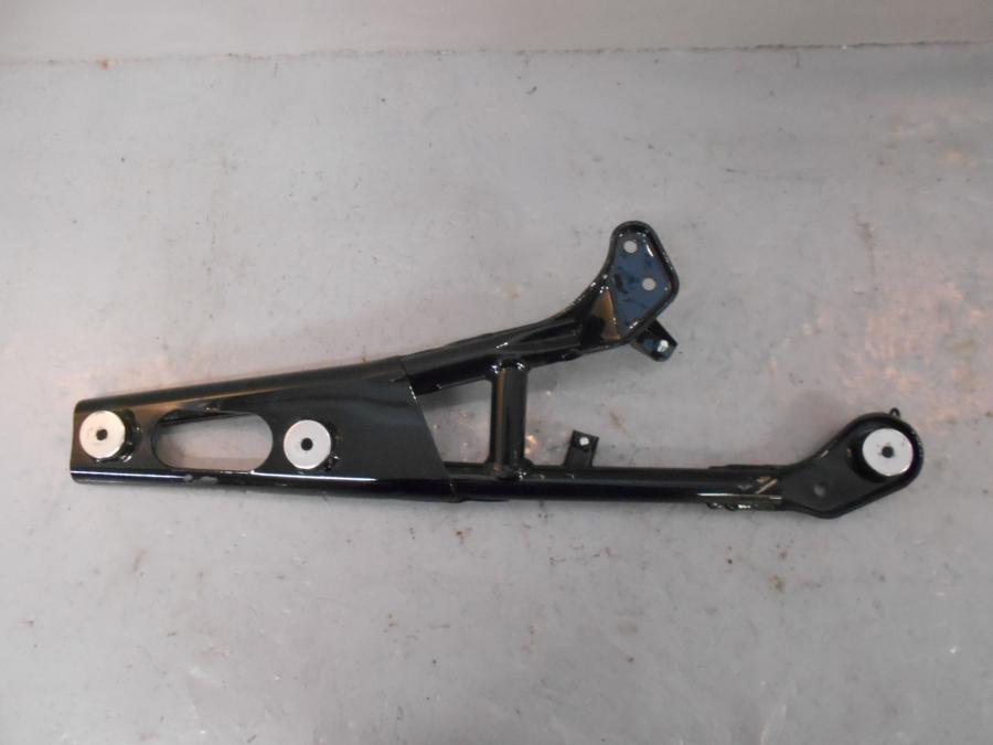 Baksidan pÄ LjuddÀmparfÀste frÄn en Suzuki M 1800 -2008 motorcykel.