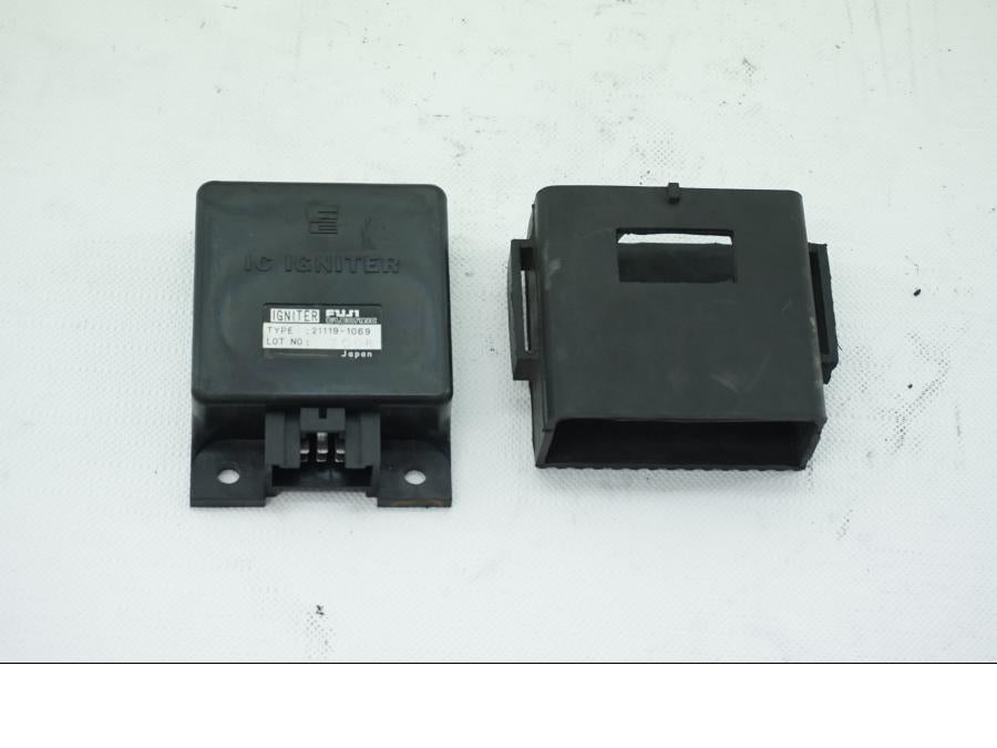 Framsidan på CDI / ECU från en Kawasaki Z 750 80-tal -1984 motorcykel.