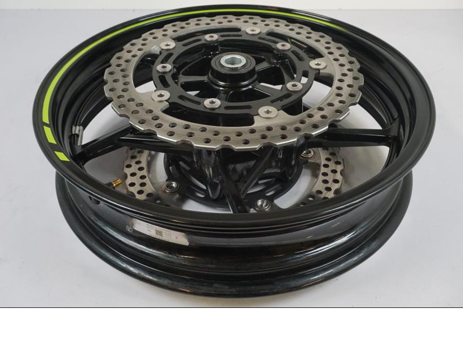 Extrabild3 på Hjulpaket från en Kawasaki Z 900 -2021 motorcykel.