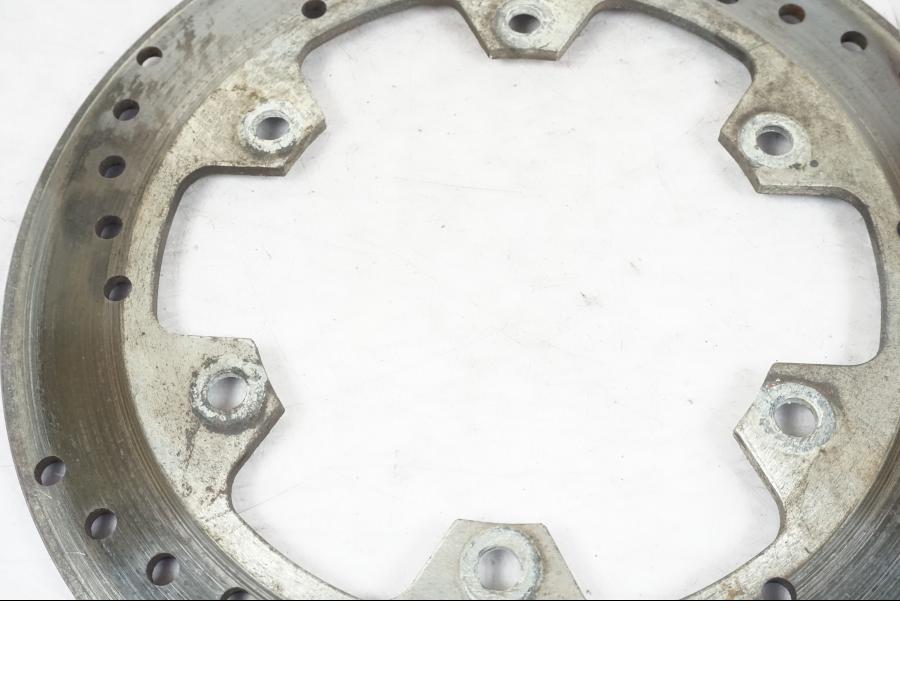 Snett uppifrÄn pÄ Bromsskiva frÄn en Honda CBR 1000 F -1989 motorcykel.