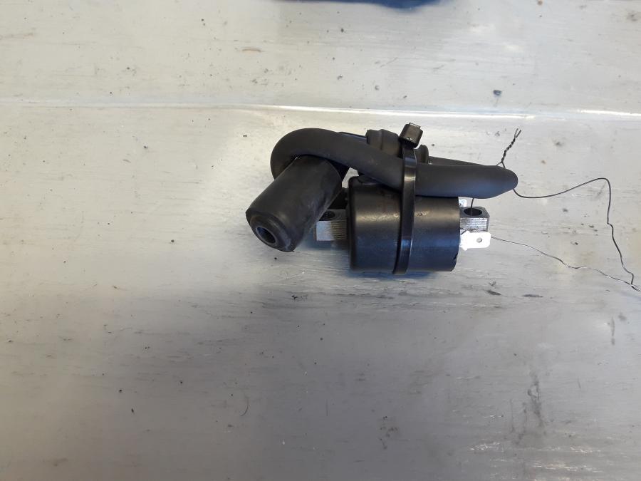 Framsidan på Tändspole från en Suzuki DL 1000 -2018 motorcykel.