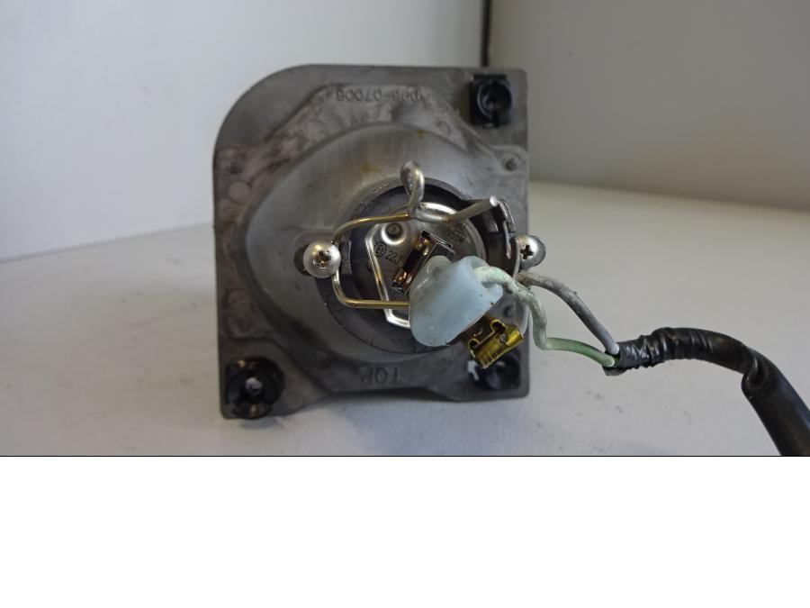 Snett nerifrån på Strålkastarprojektor från en Yamaha FZR 600 -1991 motorcykel.