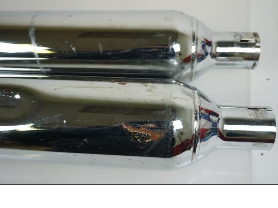 Extrabild3 på Ljuddämpare från en H-D Touring Road King Classic FLHRCI -1997 motorcykel.