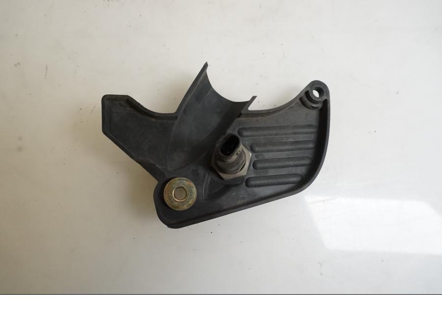 Baksidan på El uttag 12 V från en BMW K 1200 S -2007 motorcykel.