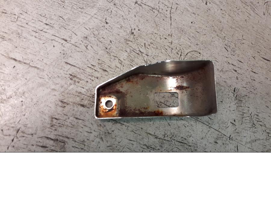 Baksidan på Bromshuvudcylinderskydd från en Kawasaki VN 1500 -1997 motorcykel.