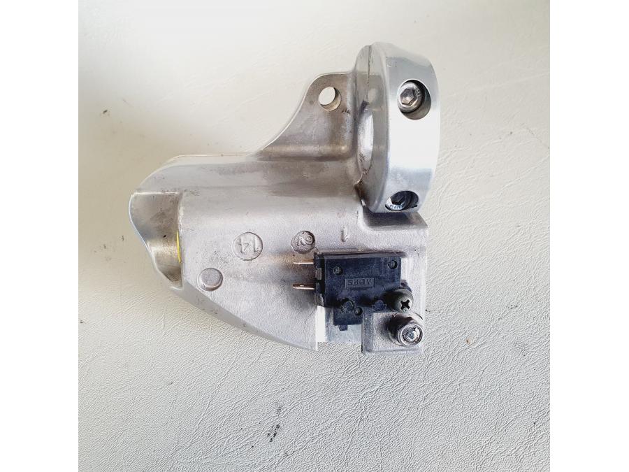 Extrabild1 på Bromshuvudcylinder från en Yamaha XV 1900 -2007 motorcykel.