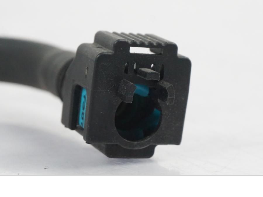 Snett uppifrån på Bensinledning från en Yamaha YZF 1000 R1 -2007 motorcykel.