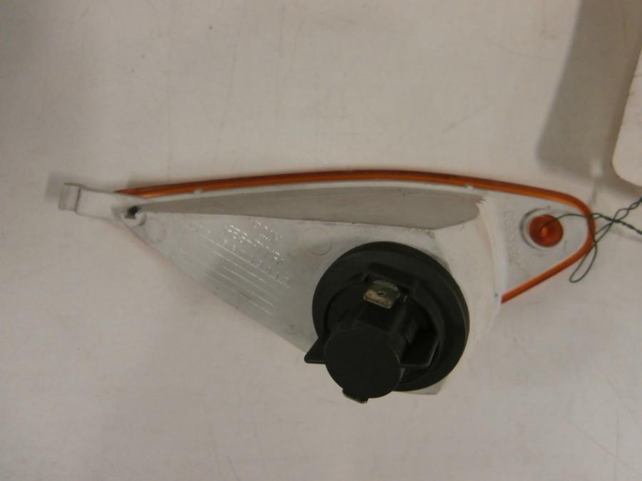 Baksidan på Blinkers från en BMW K 1200 RS -2002 motorcykel.