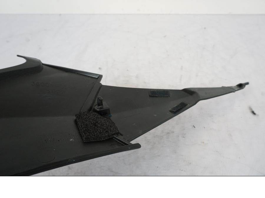 Extrabild2 på Sidopanel från en Kawasaki Z 800 -2014 motorcykel.