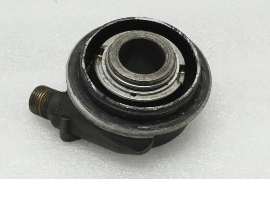 Baksidan på Hastighetsdrivning från en Yamaha XV 535 -1996 motorcykel.