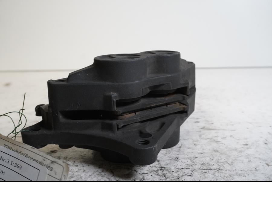 Höger sida pÄ Bromsok frÄn en Triumph Sprint RS -2000 motorcykel.