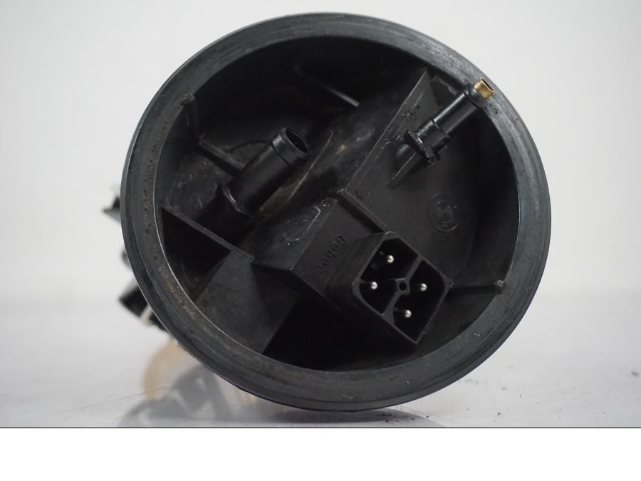 Extrabild6 på Bensinpump insprut från en BMW F 650 CS -2002 motorcykel.