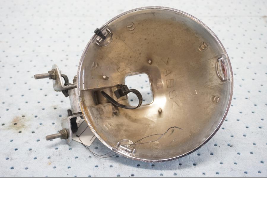 Baksidan på Strålkastarhus från en Yamaha XVS 1100 -2000 motorcykel.