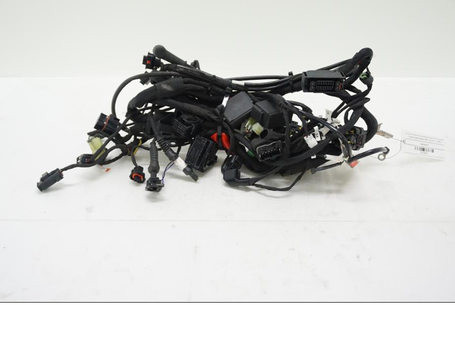 Framsidan på Kabelstam från en Ducati Hypermotard -2020 motorcykel.