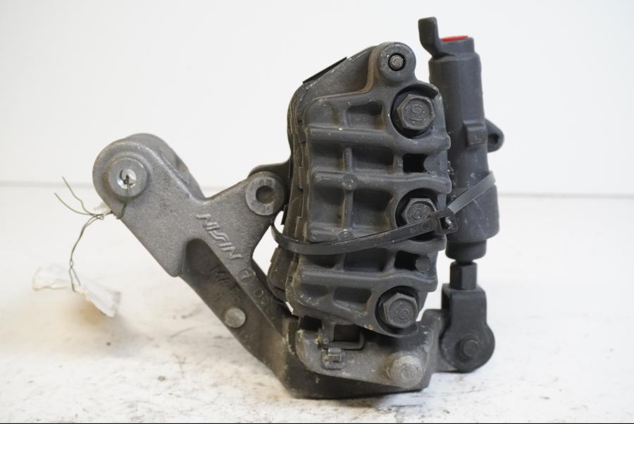 Höger sida på Bromsok från en Honda CBR 1100 XX -1997 motorcykel.