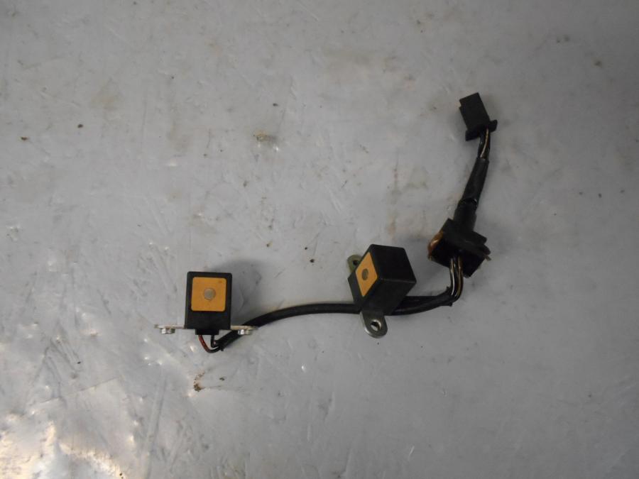 Framsidan på Tändpickup från en Kawasaki VN 1600 Mean Streak -2007 motorcykel.