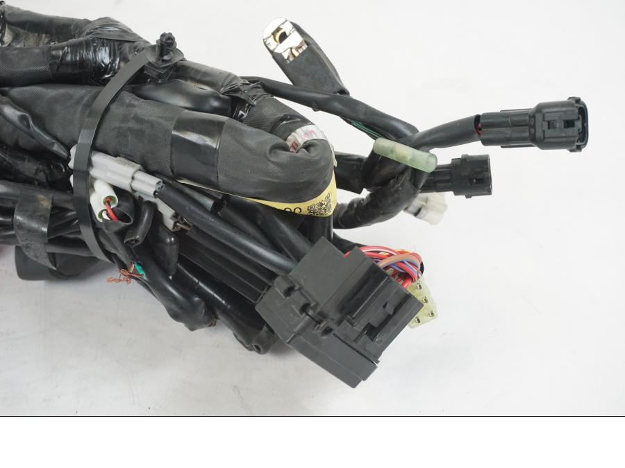 Extrabild6 på Kabelstam från en Yamaha MT-07 -2019 motorcykel.