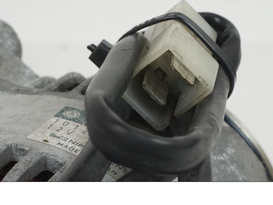 Vänster sida på Generator från en Yamaha XJ 900 S -1997 motorcykel.