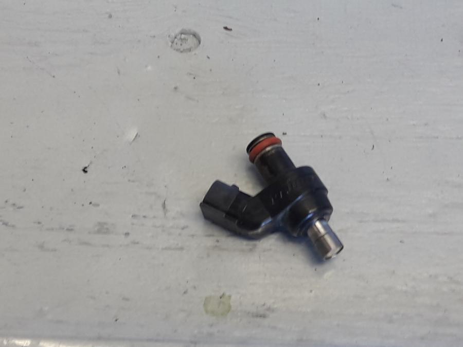 Framsidan på Spridare från en Honda CBR 125 R -2008 motorcykel.