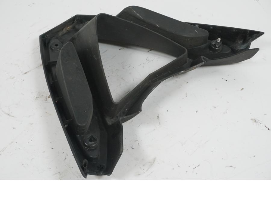 Extrabild1 på Trekanten från en Yamaha XJ 6 -2011 motorcykel.