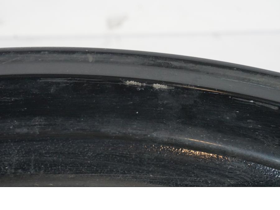 Snett uppifrån på Fälg från en Suzuki SV 650 S -2005 motorcykel.