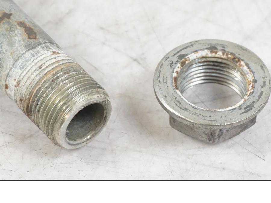 Extrabild1 på Axel från en Kawasaki ZX-6R -2006 motorcykel.