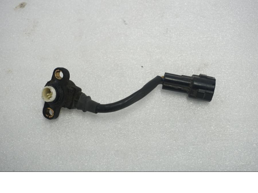 Baksidan pÄ TPS frÄn en Suzuki VL 800 -2004 motorcykel.