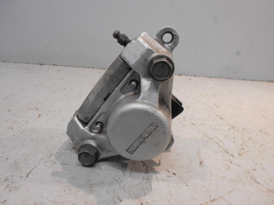 Baksidan på Bromsok från en Yamaha XV 1100 -1996 motorcykel.