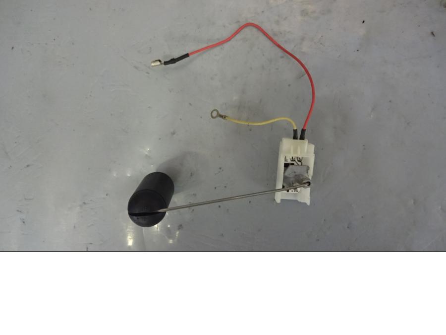 Framsidan på Bensintankgivare från en Kawasaki Z 1000 -2018 motorcykel.