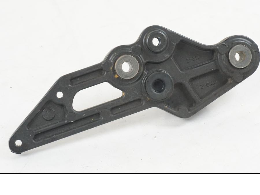 Extrabild1 på Fotpinnefäste från en Yamaha MT-07 -2019 motorcykel.