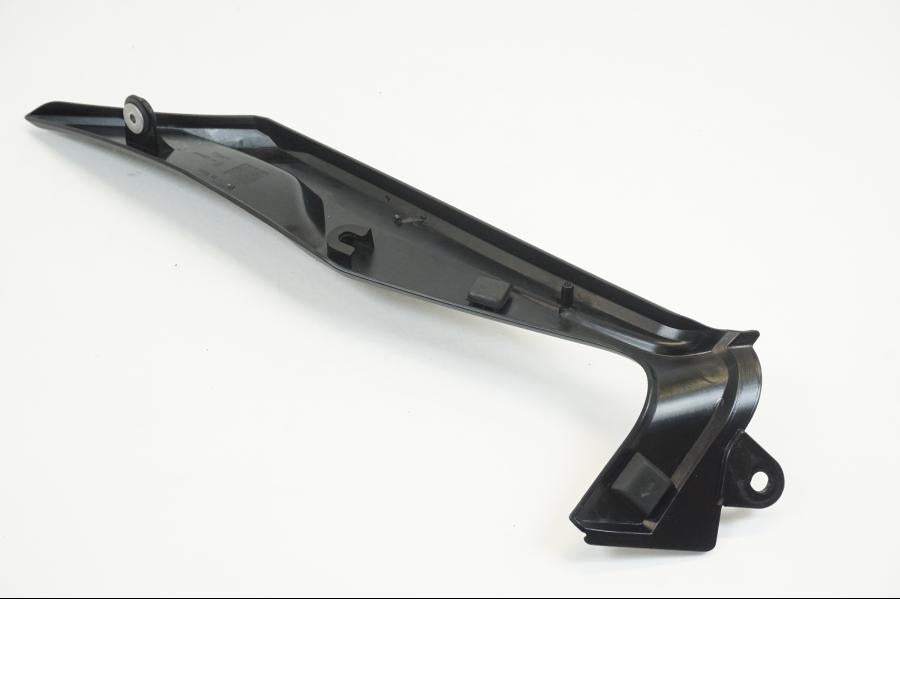 Höger sida på Bensintankskåpa från en Triumph Tiger 1200 -2018 motorcykel.