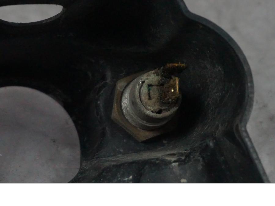 Vänster sida på Tändningslåskåpa från en Triumph Tiger Explorer -2016 motorcykel.