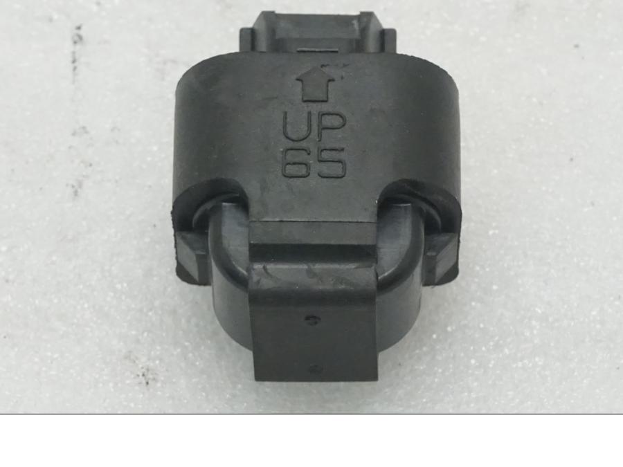 Framsidan på Tilt Sensor från en Kawasaki Z 400 -2020 motorcykel.