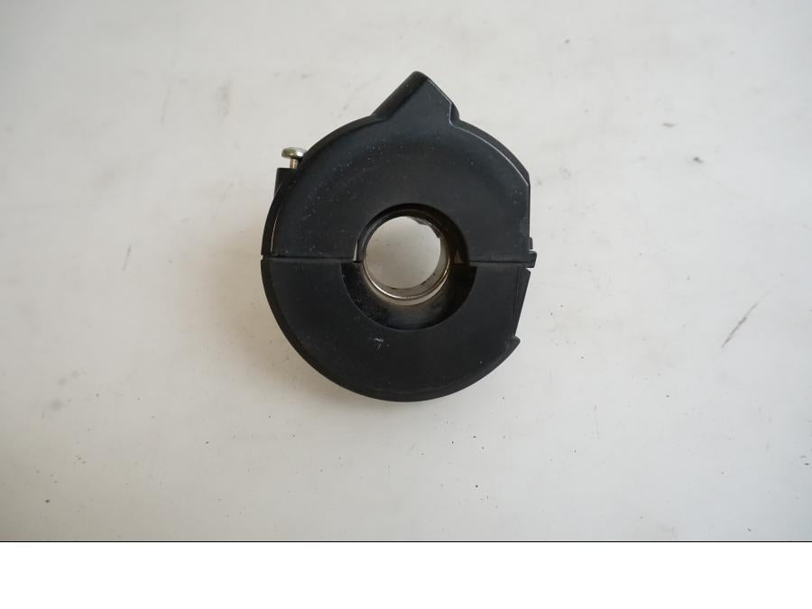 Höger sida på Gasklo från en BMW K 1200 S -2007 motorcykel.