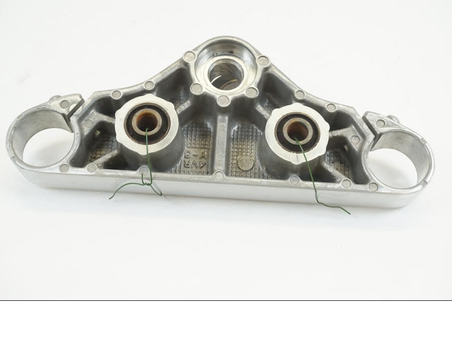 Höger sida på Gaffelkrona från en Yamaha XVS 1100 -2003 motorcykel.