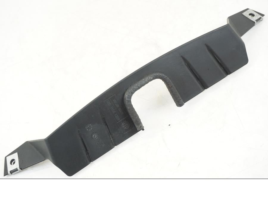 Baksidan på Instrumentkåpa från en BMW F 650 CS -2003 motorcykel.