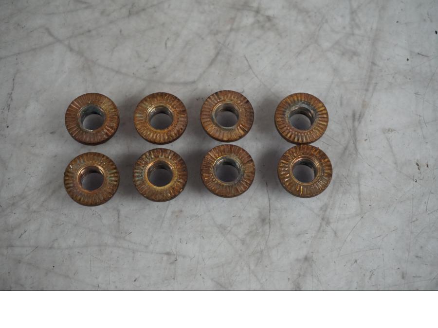 Baksidan på Grenrörsmutter från en BMW S 1000 XR -2019 motorcykel.