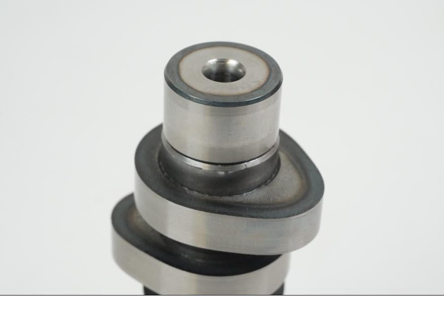 Snett nerifrån på Kamaxel från en H-D Street Glide CVO FLHXSE -2022 motorcykel.