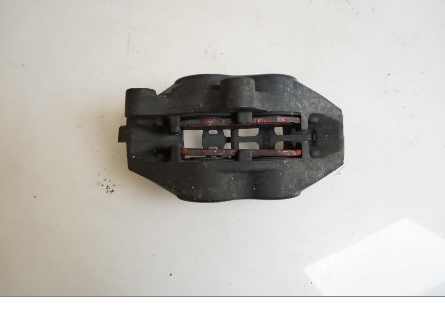 Höger sida på Bromsok från en BMW K 1200 S -2007 motorcykel.