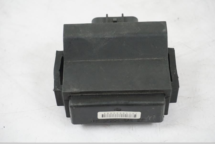 Snett uppifrån på Relä från en Kawasaki ZX-6R -2011 motorcykel.