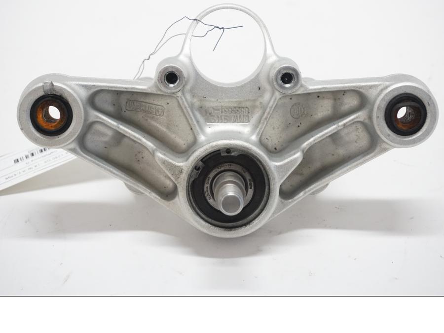 Baksidan på Gaffelkrona från en BMW R 1250 GS -2019 motorcykel.