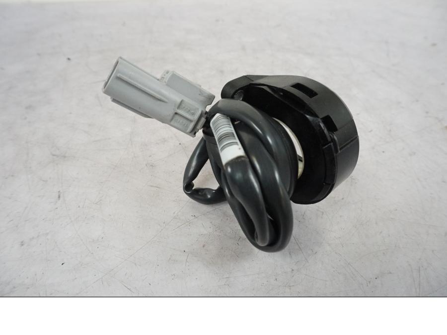 Höger sida på Gasklo från en Triumph Bonneville T120 -2021 motorcykel.